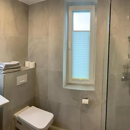 Tiiru 5 * Pärnu